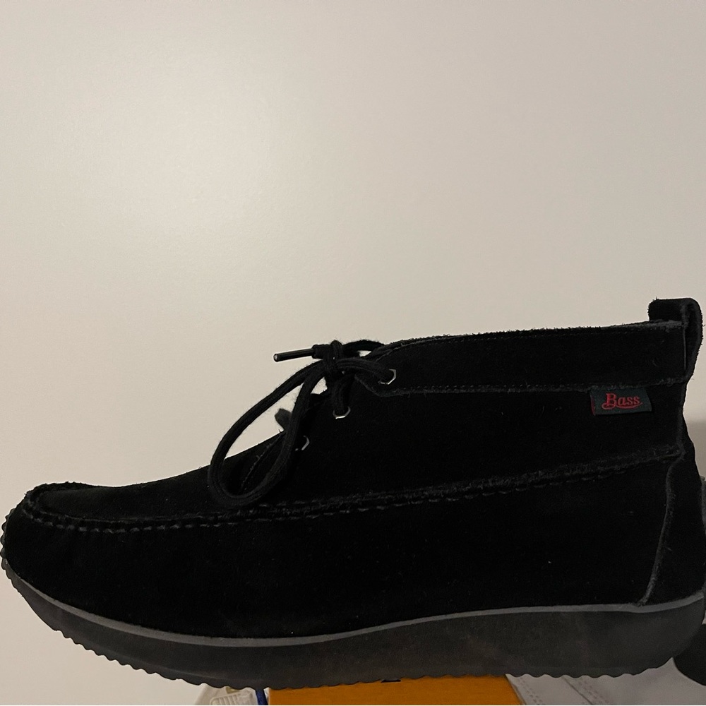 Bass Sued boots black